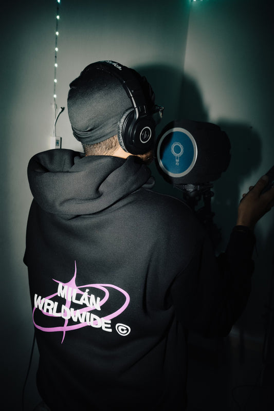 MILVNNE WRLDWIDE HOODIE